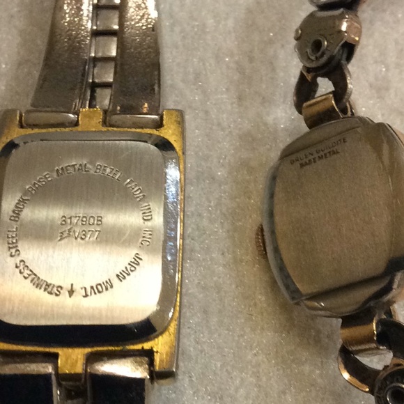 FINAL SALE PRICE Vintage 5 Piece Watch Set - Picture 8 of 9